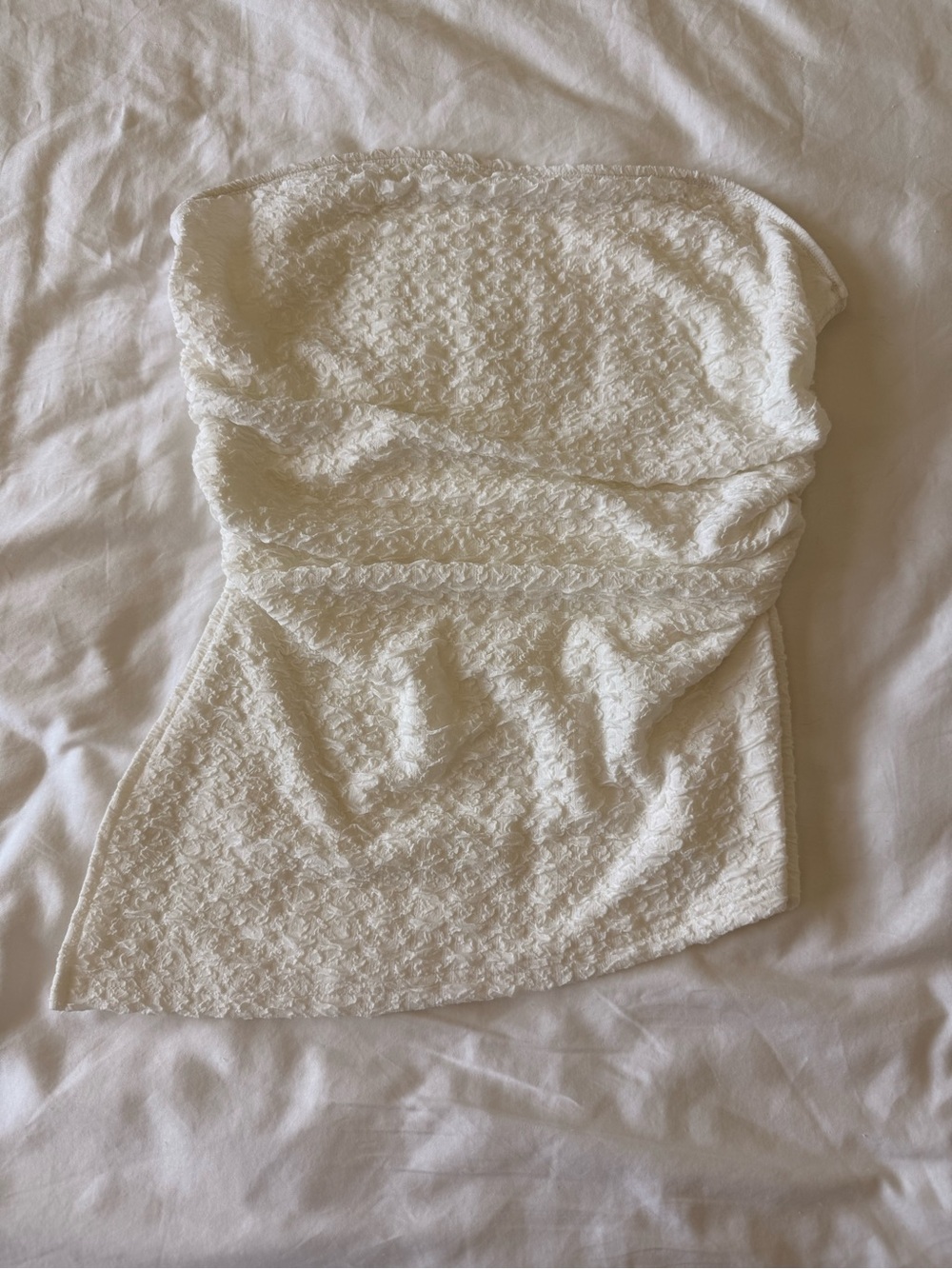 Women’s Cream Strapless Textured Tube Top